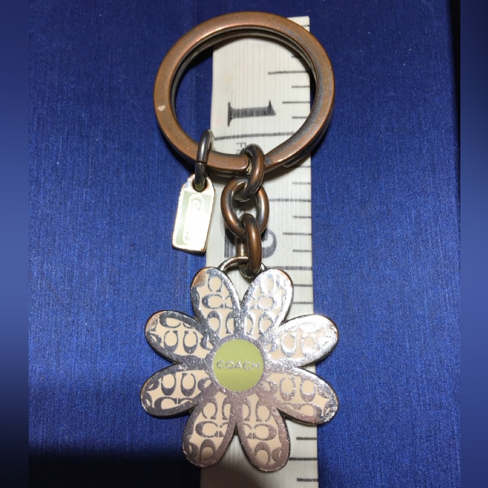 COACH Sunflower Rare Retired Keychain Key Chain Purse Charm Fob - Picture 6 of 9